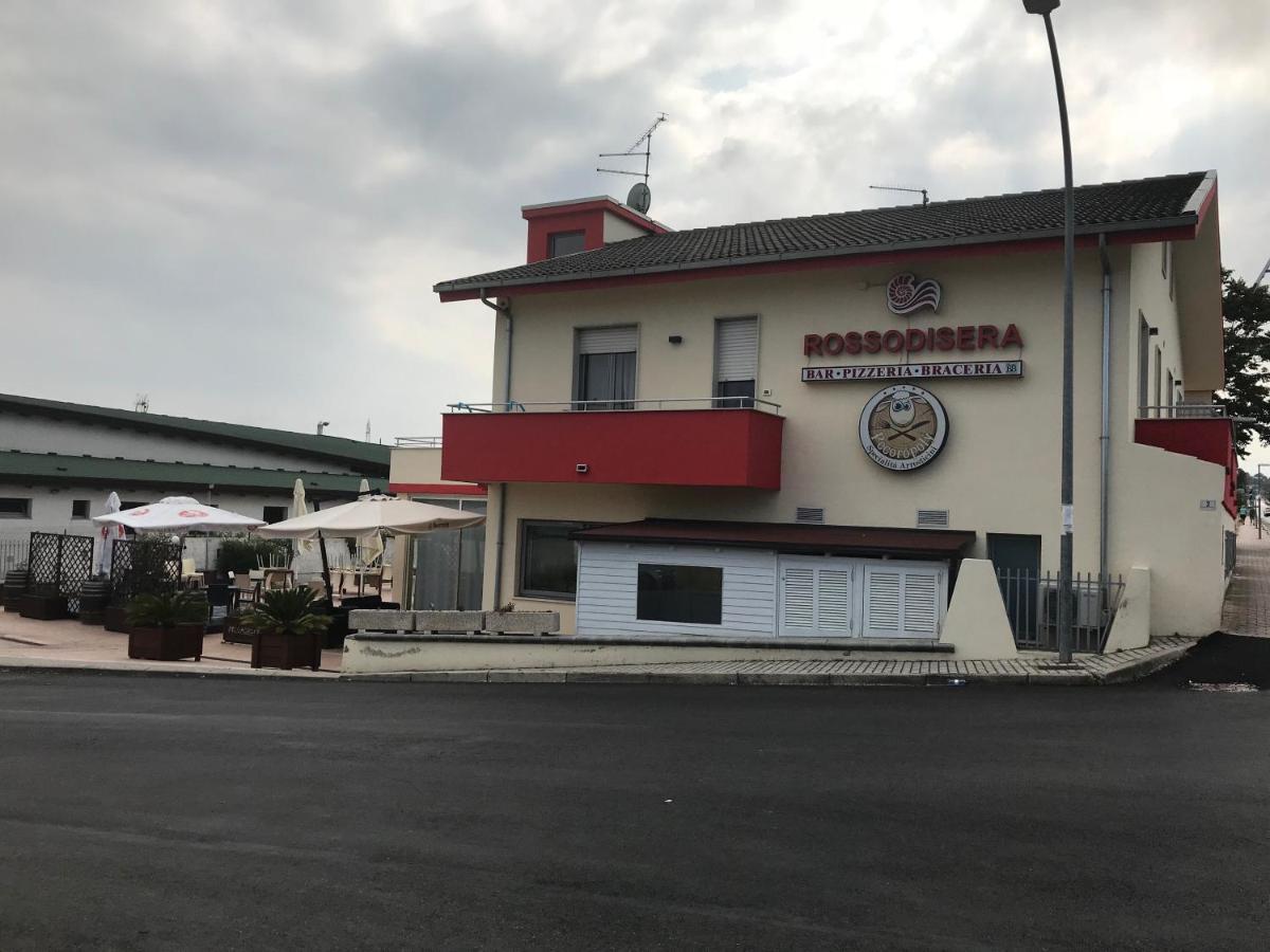Rosso Di Sera Città Sant'Angelo Exterior foto